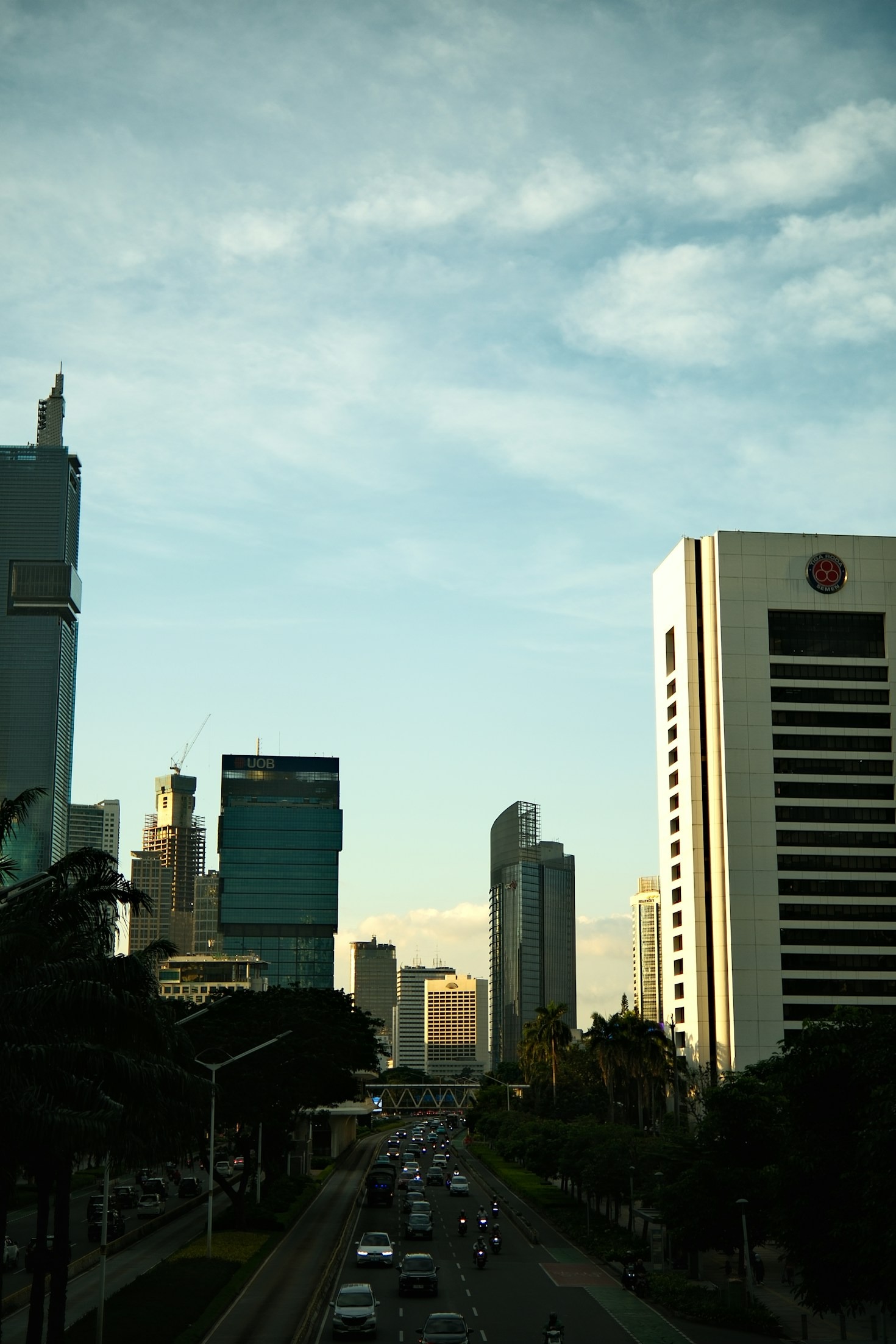 Exploring Gondni Street: A Local’s Perspective